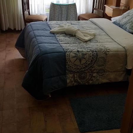Hostal Ponte Dos Santos Ribadeo Dış mekan fotoğraf
