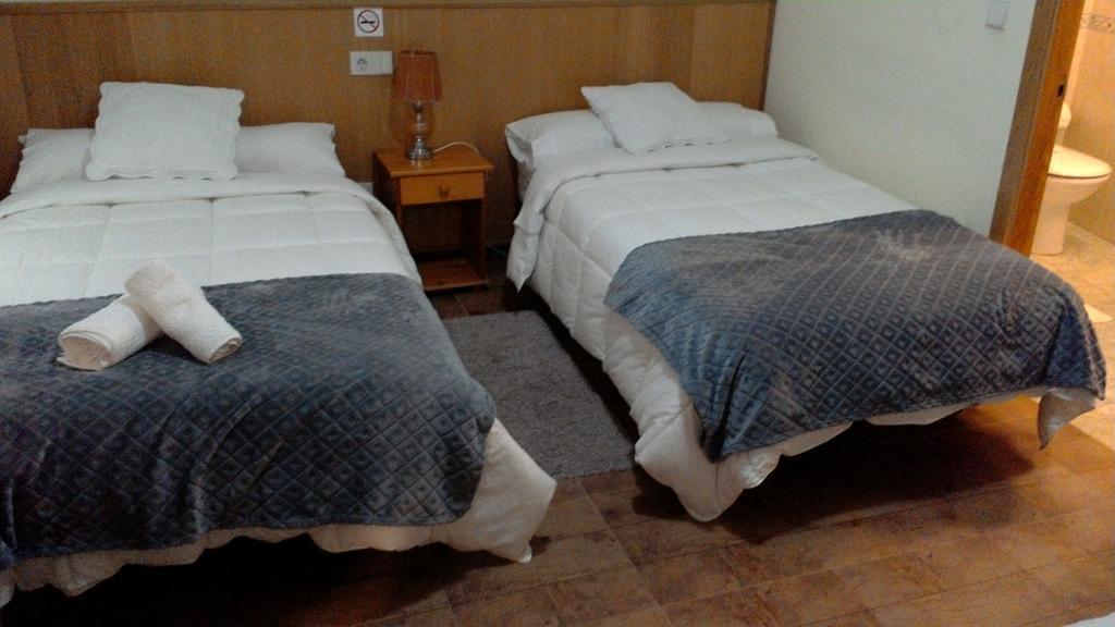 Hostal Ponte Dos Santos Ribadeo Dış mekan fotoğraf