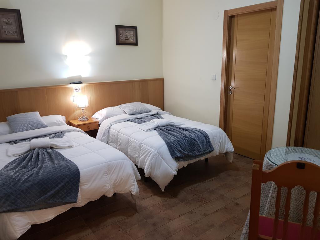 Hostal Ponte Dos Santos Ribadeo Dış mekan fotoğraf