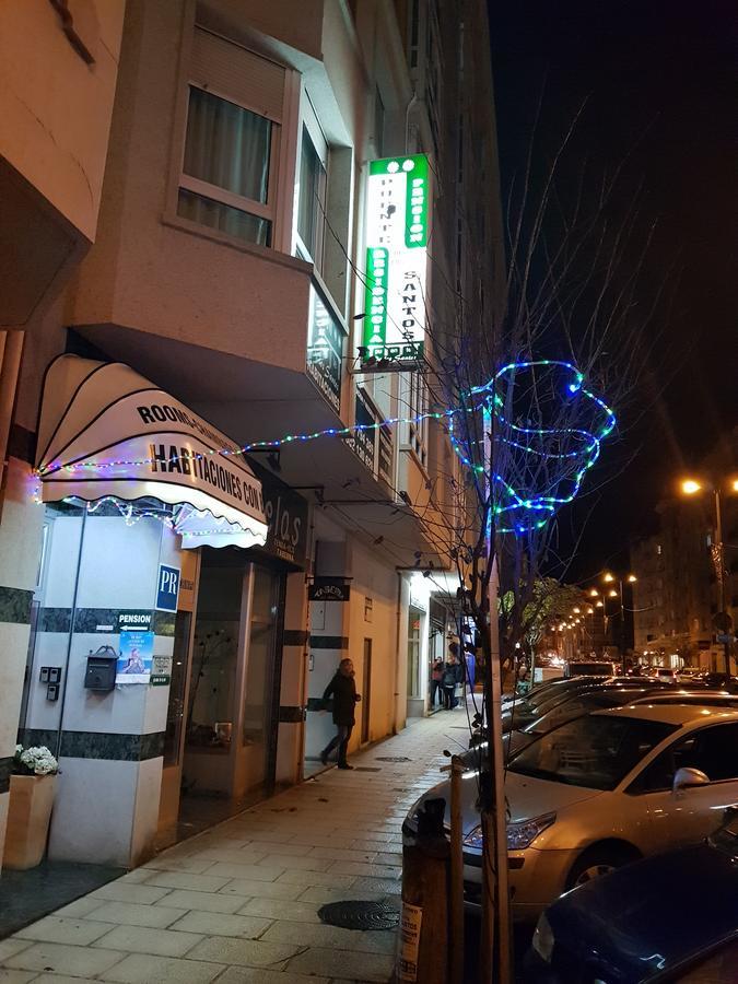 Hostal Ponte Dos Santos Ribadeo Dış mekan fotoğraf